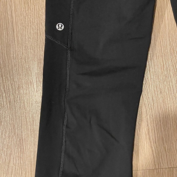 Lululemon Runnin' With My Homies Pant Color Black  / Angel Blue Size 6 EUC - Picture 13 of 16